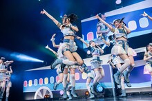 「虹のコンキスタドール LIVE TOUR 2023『マイレージラブツアー！Supported by ANA』」追加公演の様子。