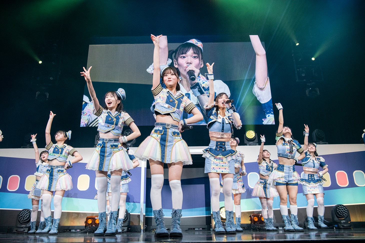 「虹のコンキスタドール LIVE TOUR 2023『マイレージラブツアー！Supported by ANA』」追加公演の様子。