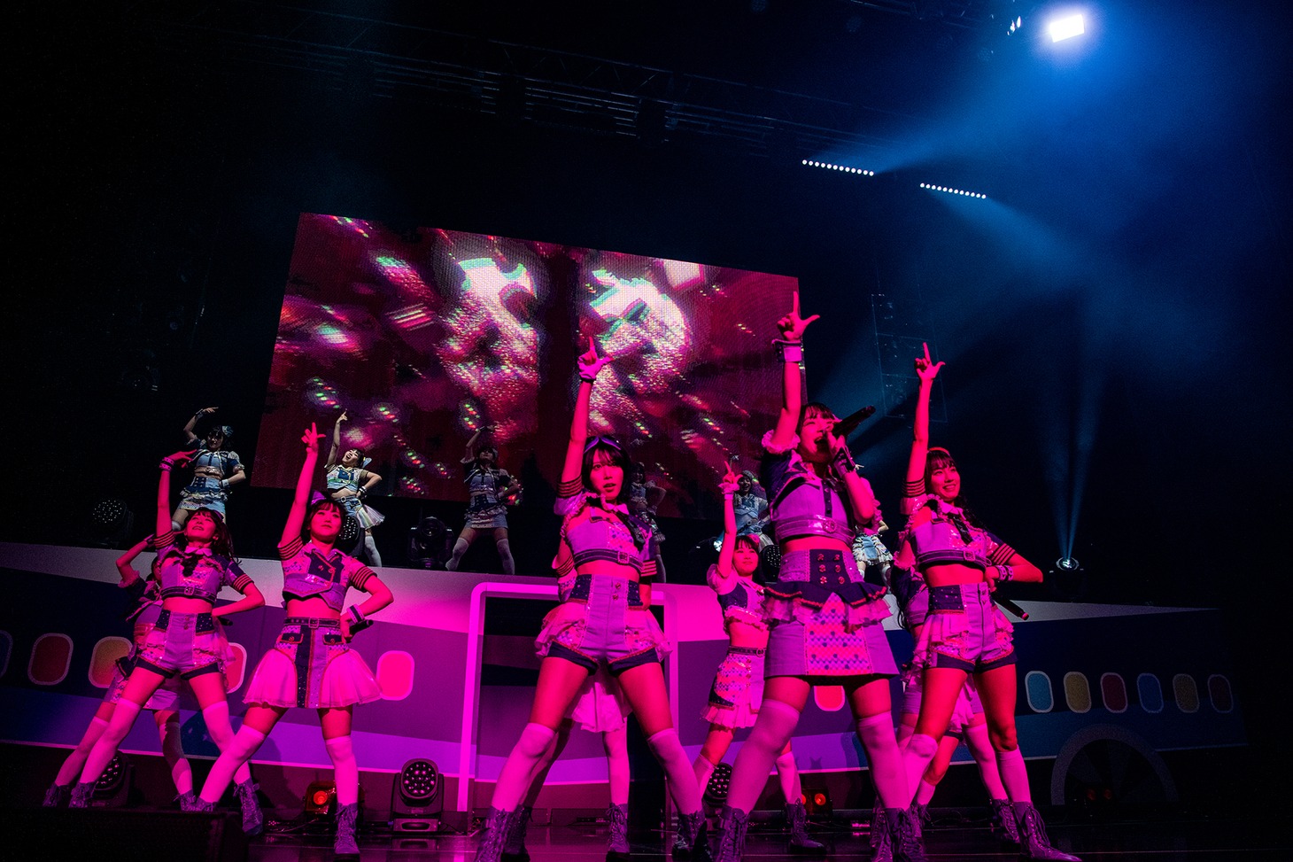 「虹のコンキスタドール LIVE TOUR 2023『マイレージラブツアー！Supported by ANA』」追加公演の様子。