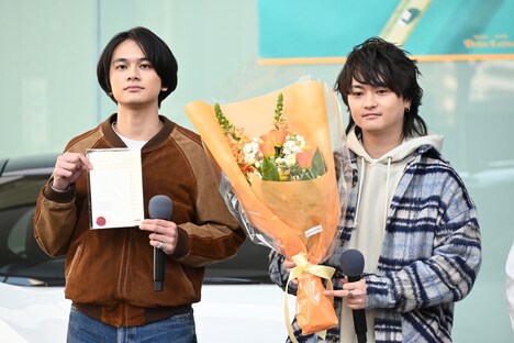 北村匠海（Vo, G）と橘柊生（DJ, Key）。