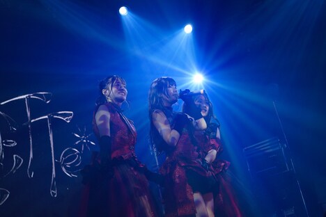 「GALETTe*復活祭」東京公演の様子。