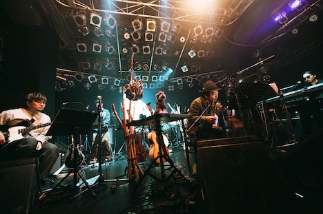 七尾旅人ワンマンツアー「Long Voyage」ファイナルの様子。（撮影：雨宮透貴）