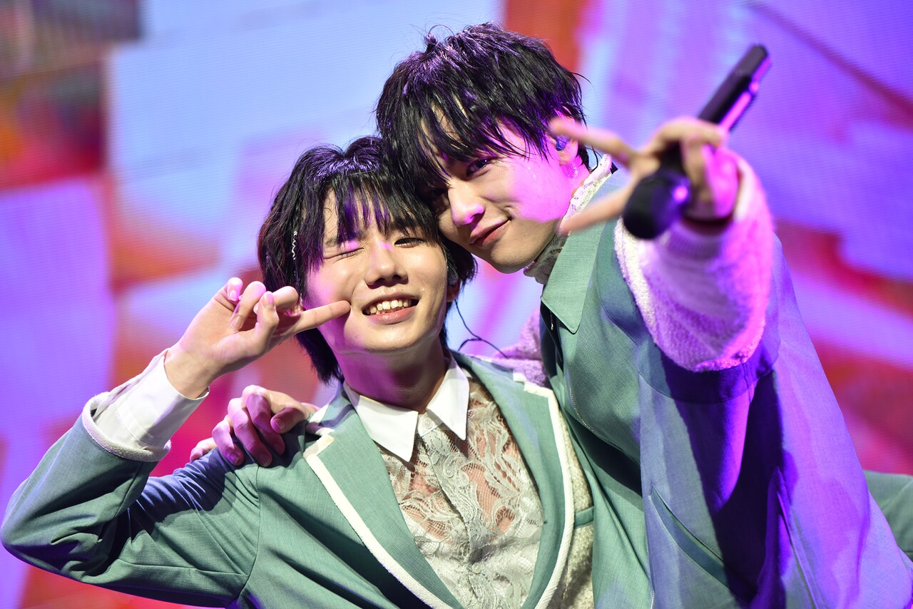 左から洸瑛、相原一心。 - ONE LOVE ONE HEART、満員のZepp Shinjukuで 左から洸瑛、相原一心。 - ONE LOVE ONE HEART、満員のZepp Shinjukuで