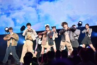 「ONE LOVE ONE HEART Oneman Live 2024 "Sky's the limit"」の様子。