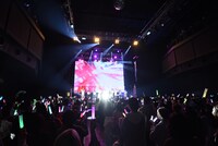 「ONE LOVE ONE HEART Oneman Live 2024 "Sky's the limit"」の様子。