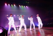 「OWV LIVE TOUR 2023 -MUSEUM-」東京・片柳アリーナ公演の様子。