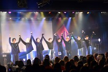 「ALL IN 2nd Anniversary Live～UNTAMED～」の様子。