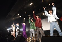 「ALL IN 2nd Anniversary Live～UNTAMED～」の様子。