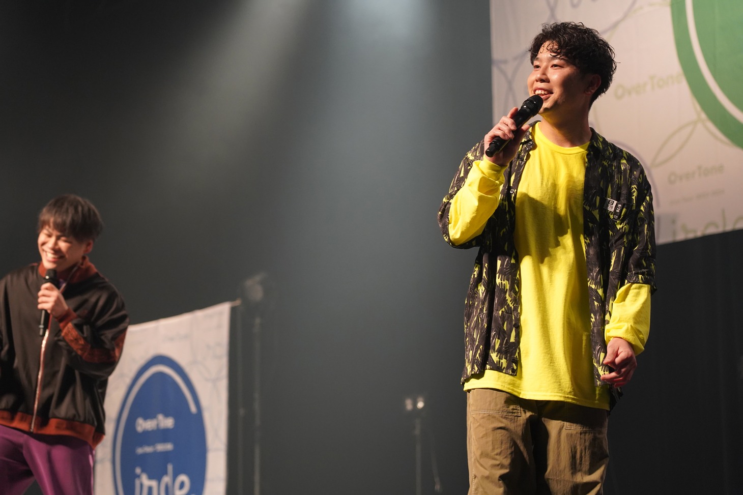 アマノ（写真提供：日本クラウン）