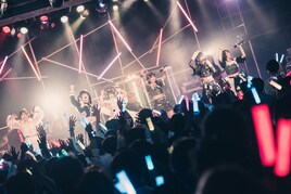 キングサリはキングサリらしく、初のバンドセットワンマンでLIQUIDROOMを満員に