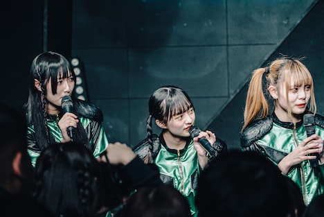 左からユメカ・ナウカナ、チッチチチーチーチー、モグ・ライアン。