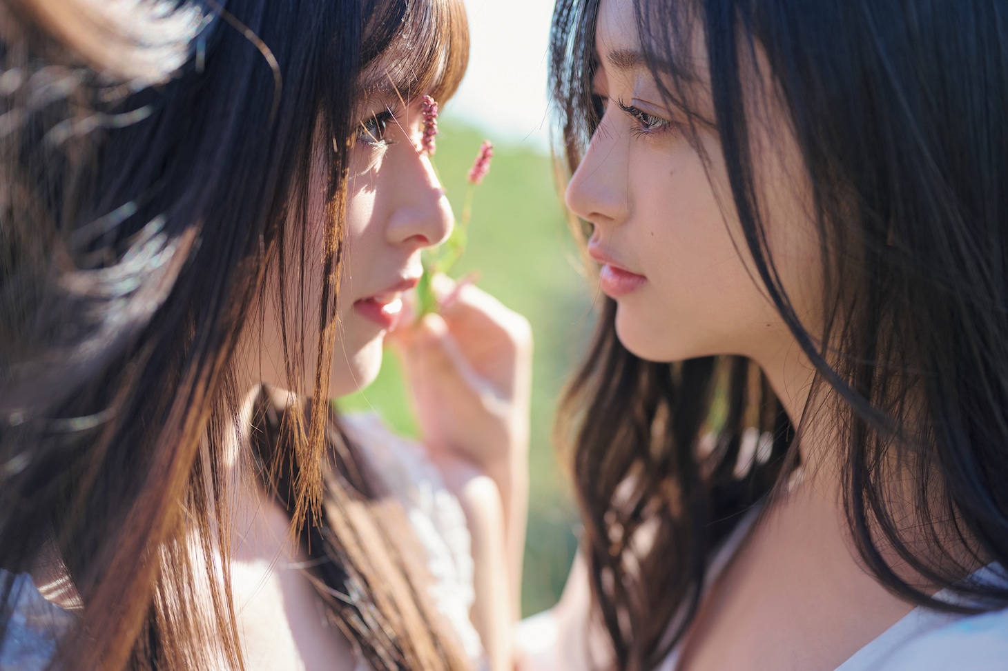 菅原咲月が前のめりで熱弁したカット。（撮影：花盛友里）