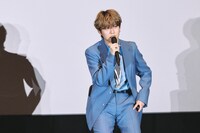 人気画像9位は「ミセスのアリーナ＆ドームライブ上映イベント、全国171館で5万人以上動員　舞台挨拶で裏話明かす」より、若井滉斗（G）。