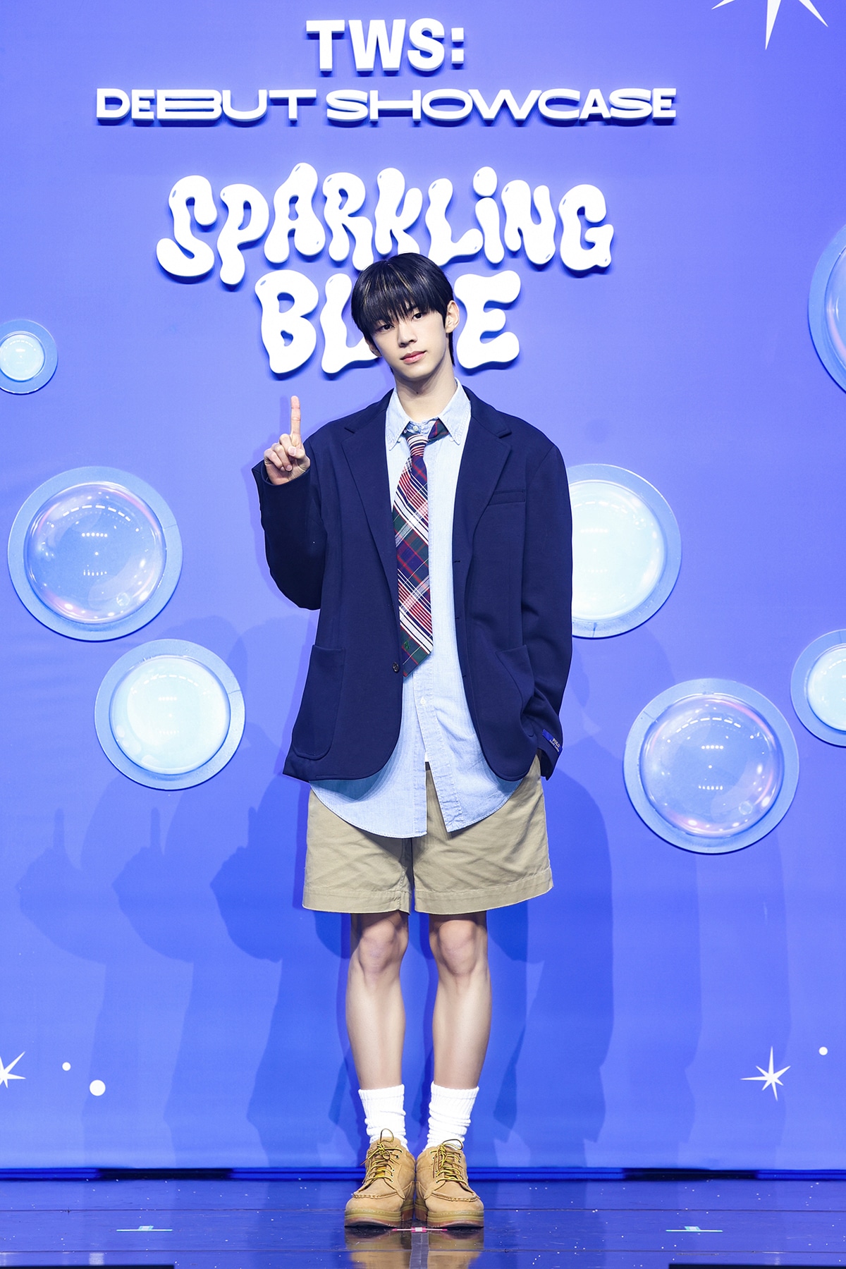 DOHOON  (P)&(C) PLEDIS Entertainment