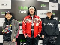 左からBark、YZERR、Tiji Jojo。