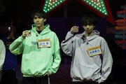 古川毅（SUPER★DRAGON）と近藤駿太（Lienel）の対決。(c)テレビ東京