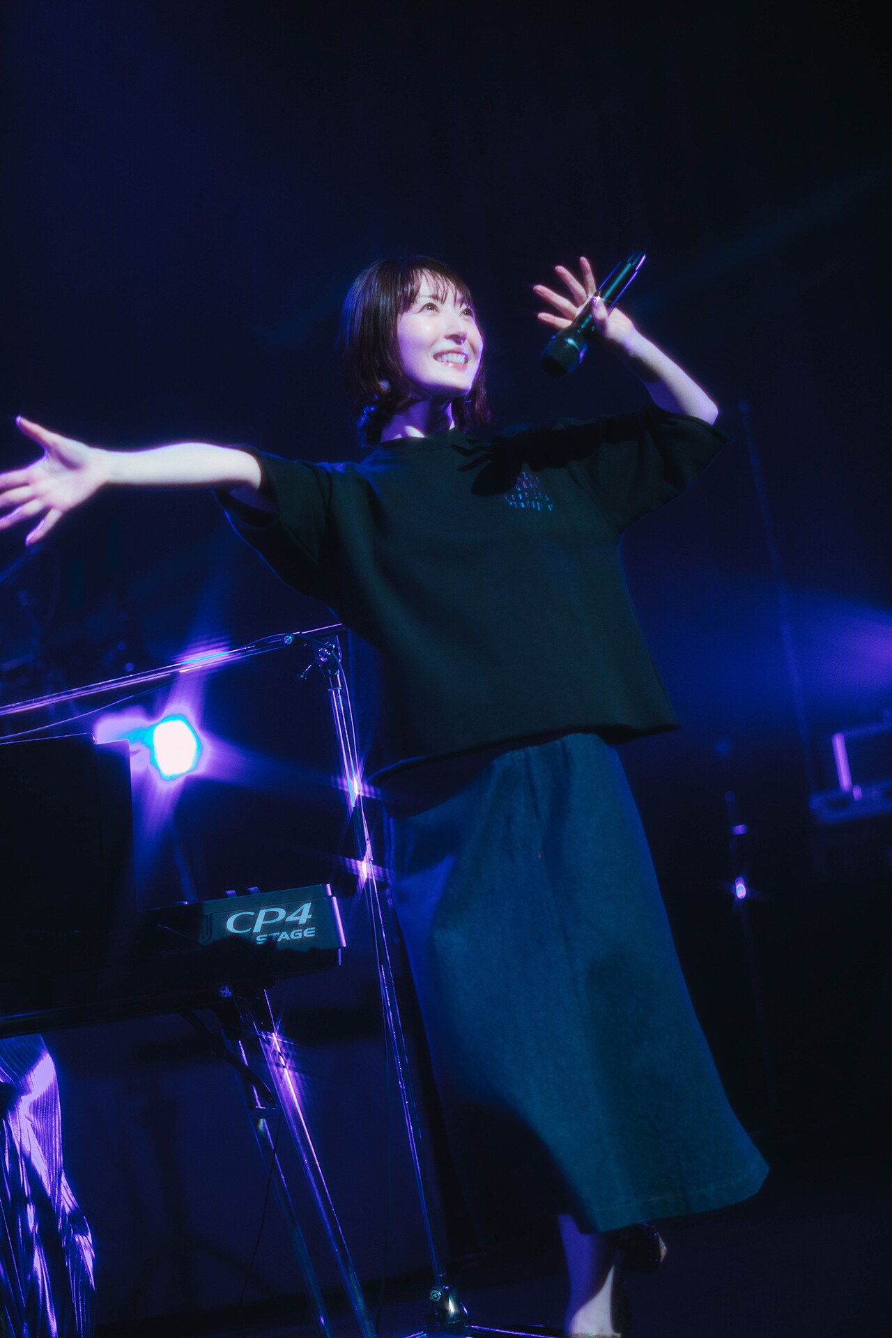 朗読にアルバムの新曲初披露！花澤香菜、単独ライブで声優