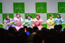 超ときめき♡宣伝部「ときめく恋と青春」リリース記念イベントの様子。