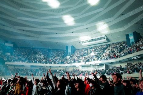Kroi「Kroi Live at 日本武道館」の様子。(Photo by jacK、Goku Noguchi)