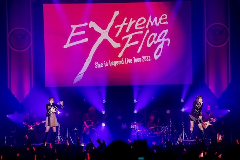 「She is Legend Live Tour 2023 "Extreme Flag"」東京・豊洲PIT公演の様子。（Photo by Takashi Konuma）