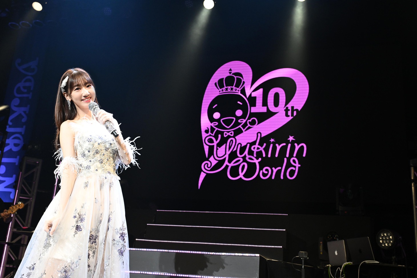 「柏木由紀 3rd Tour 寝ても覚めてもゆきりんワールド～ソロデビュー10周年も夢中にさせちゃうぞっ♡～」東京・Zepp DiverCity（TOKYO）公演の様子。
