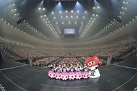 「行くぜ！超ときめき♡宣伝部 at 横浜アリーナ！～隣はきみって決めてるの～」初日公演の様子。