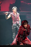 左からRIKU、浦川翔平。