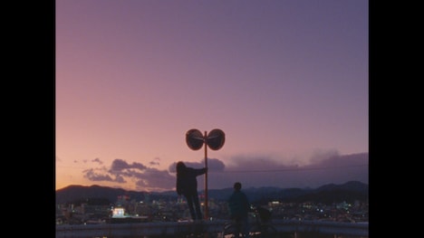 ROTH BART BARON「Closer」ミュージックビデオより。