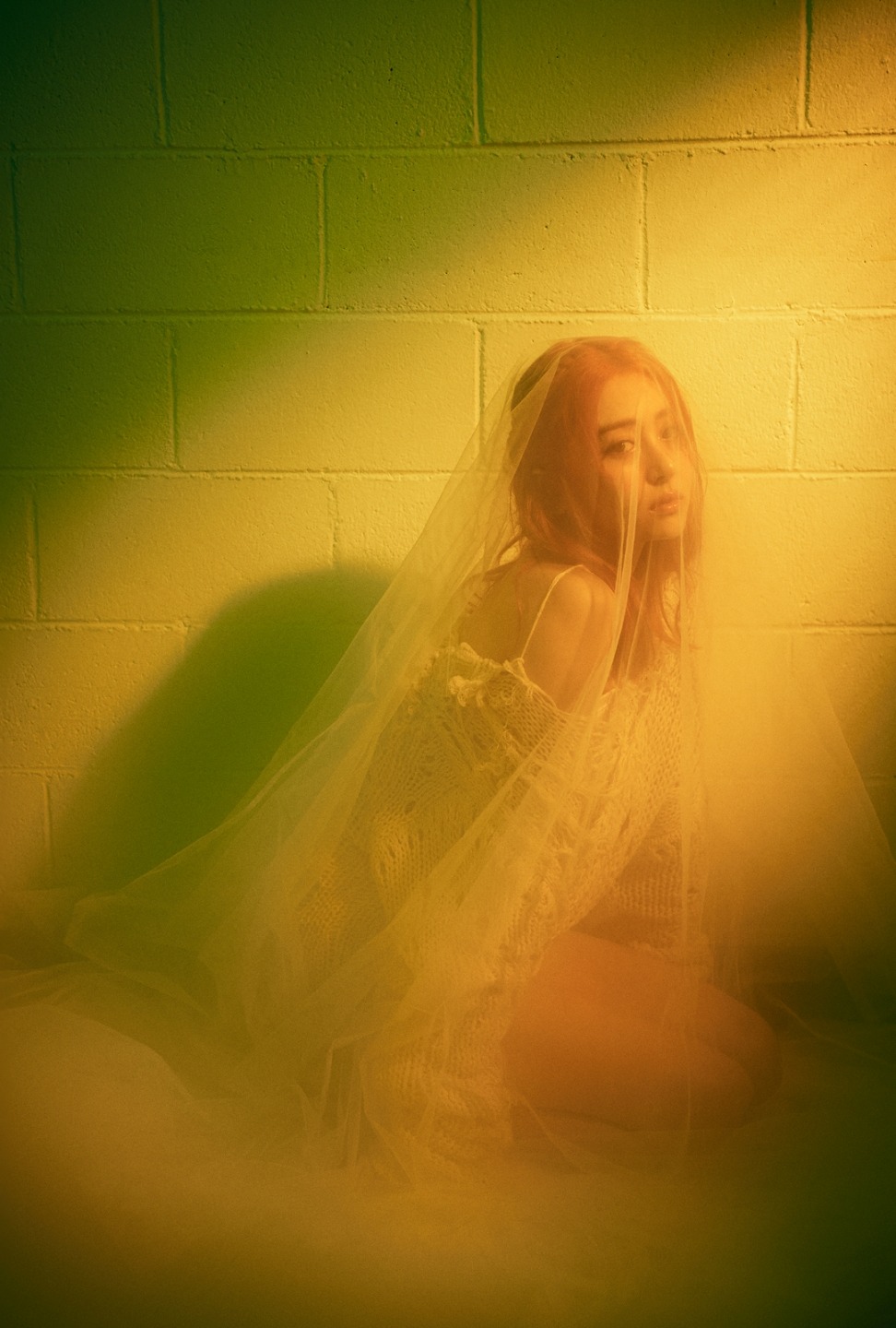 HUH YUNJIN (P)&(C) SOURCE MUSIC