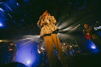 「YAJICOLABO 2024」東京公演よりYAJICO GIRL。（撮影：鈴木友莉）