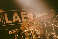 古谷駿（Dr）（撮影：鈴木友莉）