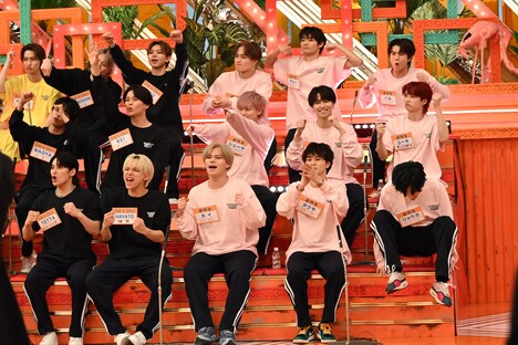 盛り上がるONE N' ONLY、超特急と、荒ぶるリョウガ(下段右)。