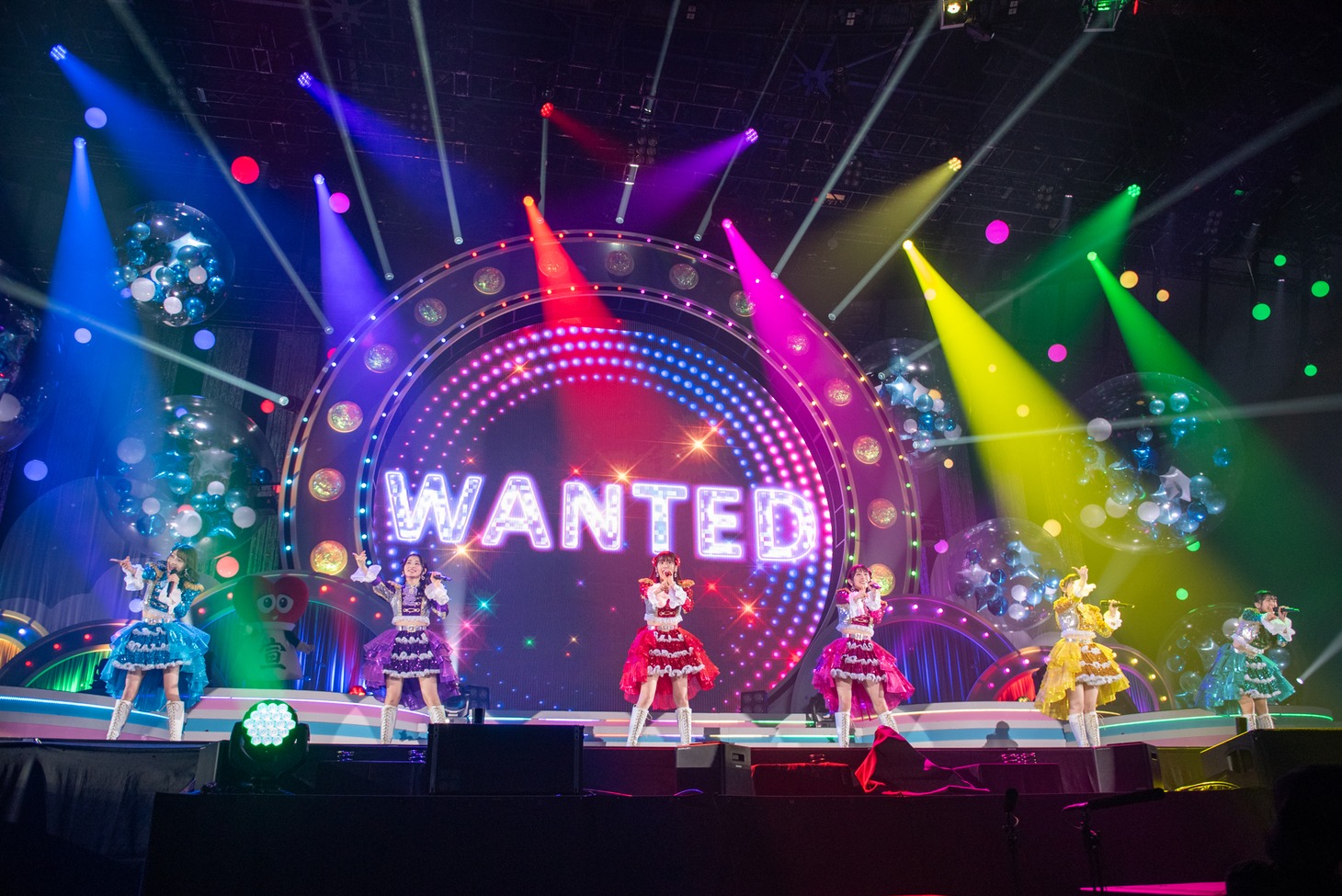 「行くぜ！超ときめき♡宣伝部 at 横浜アリーナ！～隣はきみって決めてるの～」2日目公演の様子。