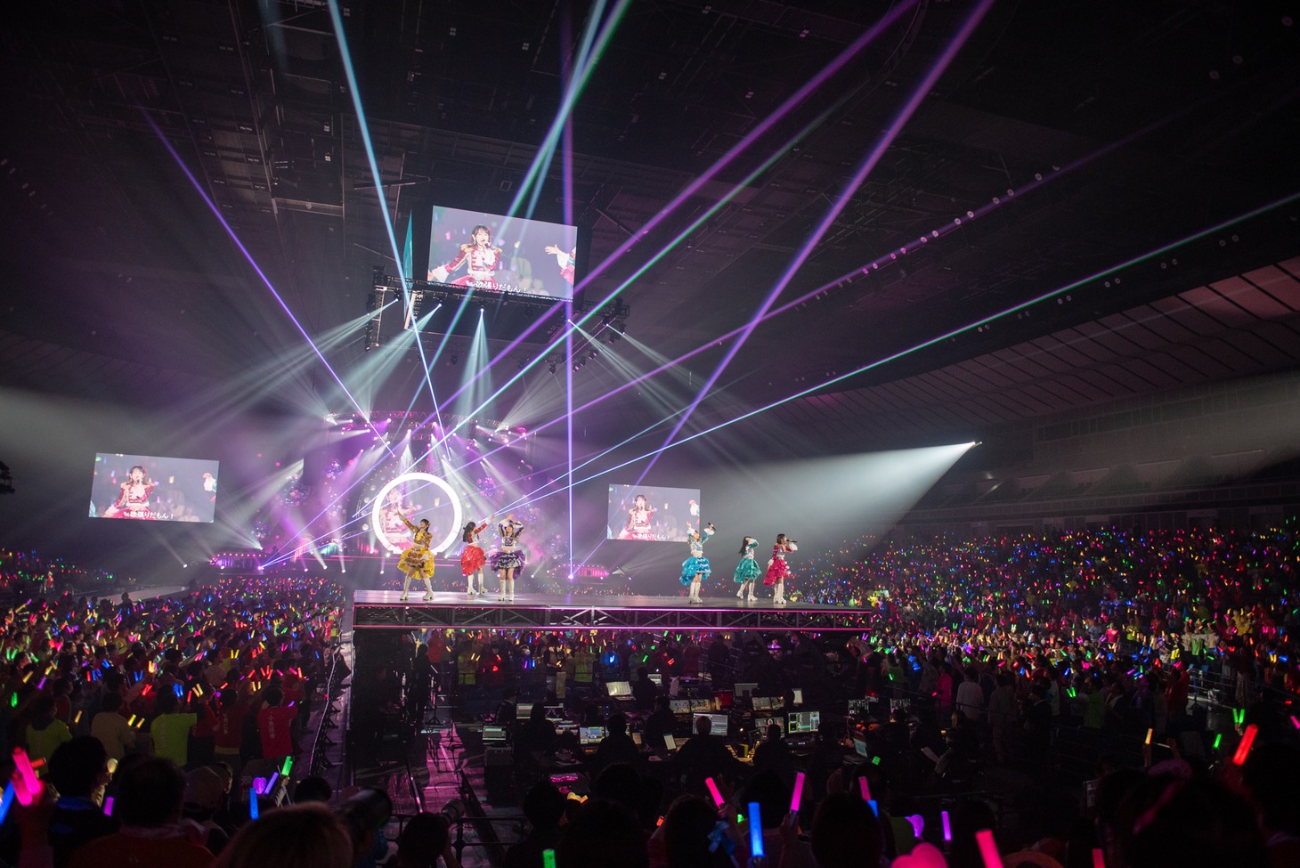 「行くぜ！超ときめき♡宣伝部 at 横浜アリーナ！～隣はきみって決めてるの～」2日目公演の様子。