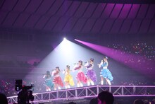 「行くぜ！超ときめき♡宣伝部 at 横浜アリーナ！～隣はきみって決めてるの～」初日公演の様子。（提供：エイベックス）