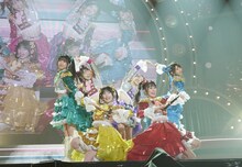 「行くぜ！超ときめき♡宣伝部 at 横浜アリーナ！～隣はきみって決めてるの～」初日公演の様子。（提供：エイベックス）