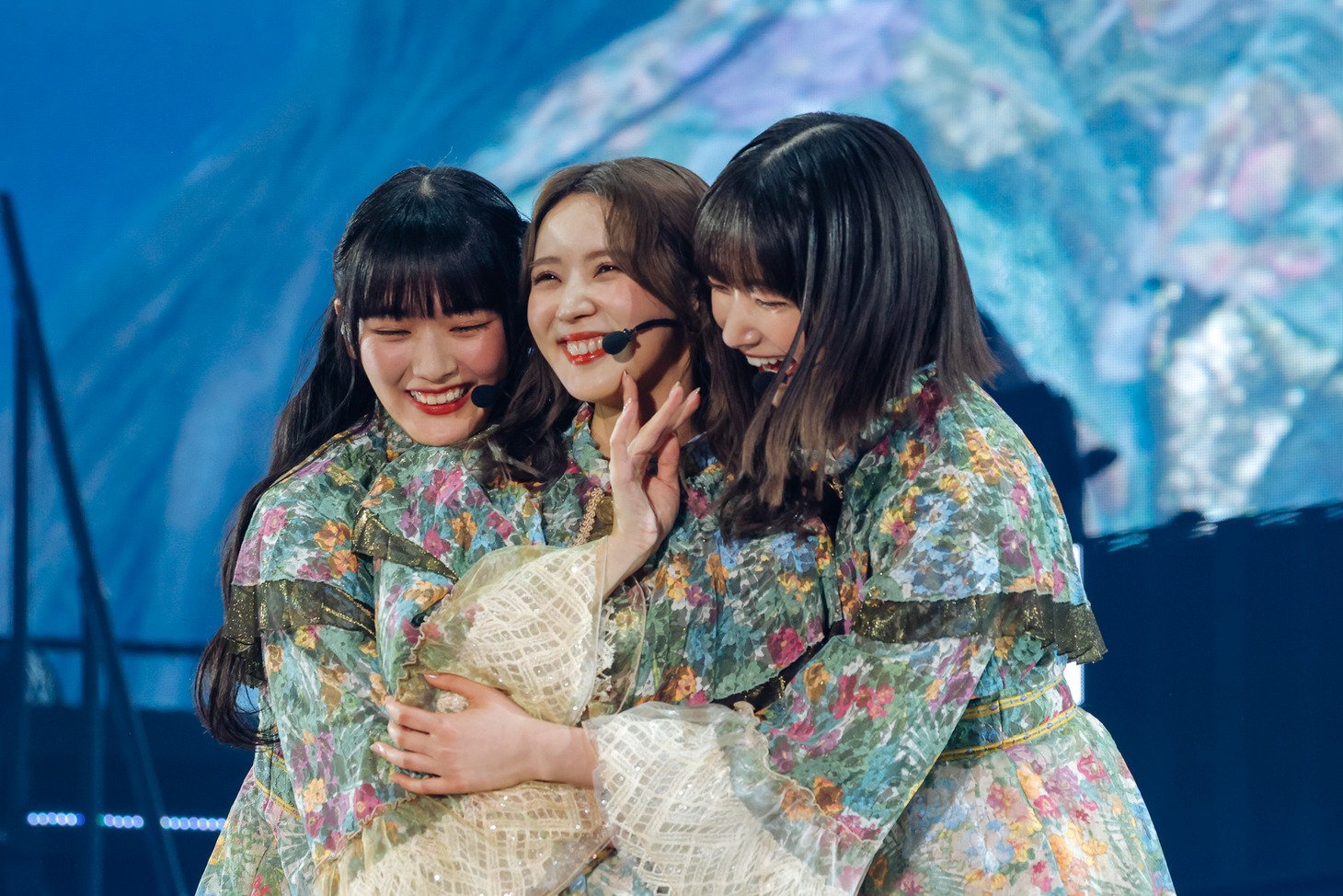 左から山崎天、小林由依、大園玲。（撮影：上山陽介）