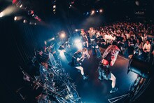 NARLOW新体制楽曲お披露目単独公演「鼓動」の様子。