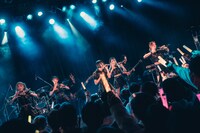 NARLOW新体制楽曲お披露目単独公演「鼓動」の様子。