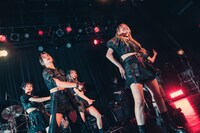 NARLOW新体制楽曲お披露目単独公演「鼓動」の様子。