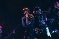 左からムロ葉菜子、乃井りこ。