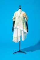 日向坂46「WE R!」で展示される「全国おひさま化計画」ライブ衣装。