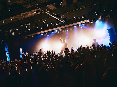 MAN WITH A MISSION（撮影：酒井ダイスケ）