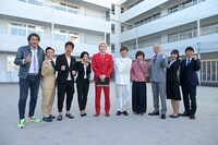 「クイズ！先生芸能人No.1決定戦」出演者。(c)MBS