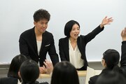 左から武井壮、片岡安祐美。(c)MBS