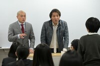 左からあばれる君、真栄田賢（スリムクラブ）。(c)MBS