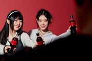 CM「コカ・コーラ ゼロ 選ぼう。コークゼロの美味しさを。」編のメイキングカット。