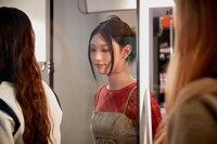 CM「コカ・コーラ ゼロ 選ぼう。コークゼロの美味しさを。」編のメイキングカット。