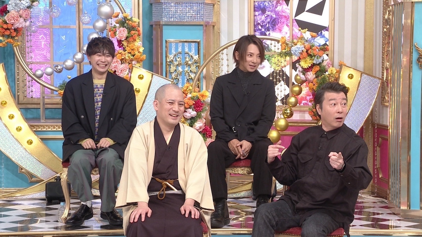 左から須賀健太、春風亭一之輔、松岡充（SOPHIA）、加藤浩次（極楽とんぼ）。(c)日本テレビ
