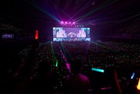 DAY1「winning the soul」のパフォーマンスシーン。(c)Cygames, Inc.